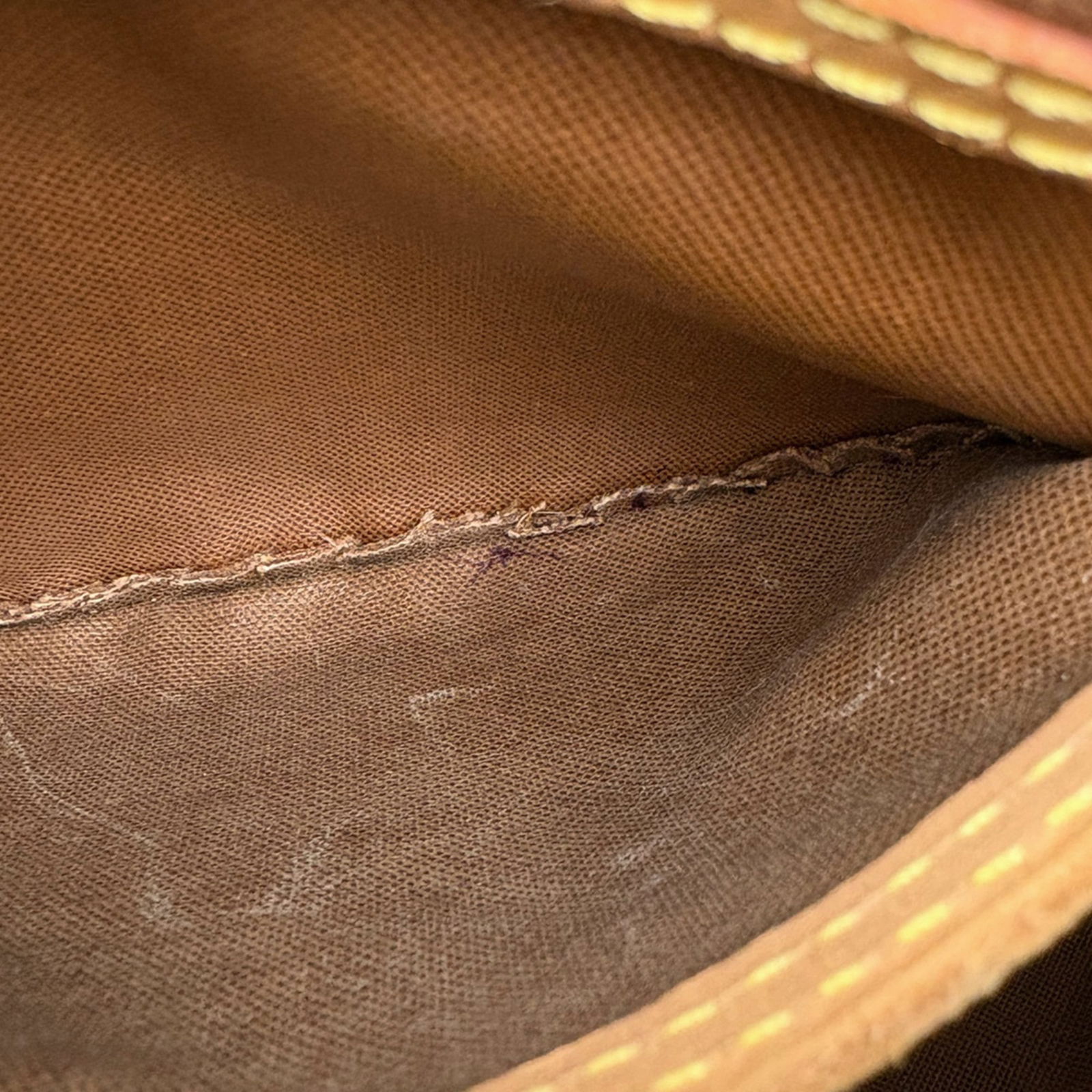 Louis Vuitton Monogram Handbag - 7