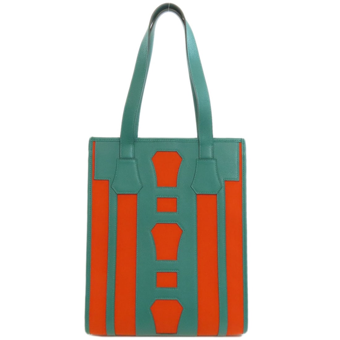 Calf HERMES Petite Ash Belle Tote Bag Canvas: Calf HERMES Petite Ash Belle Tote Bag Canvas Elevate your everyday with the iconic HERMES Petite Ash Belle Tote Bag, crafted from high-quality canvas and boasting a vibrant orange and green exterior