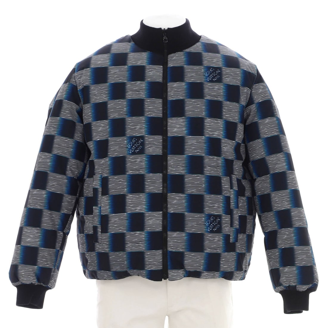 Louis Vuitton Men's XL Damier Rush Epi Polyester Reversible Puffer Jacket: Louis Vuitton Men's XL Damier Rush Epi Polyester Reversible Puffer Jacket Experience the ultimate in luxury and versatility with this Louis Vuitton Men's XL Damier Rush Epi Polyester Reversible Puffer