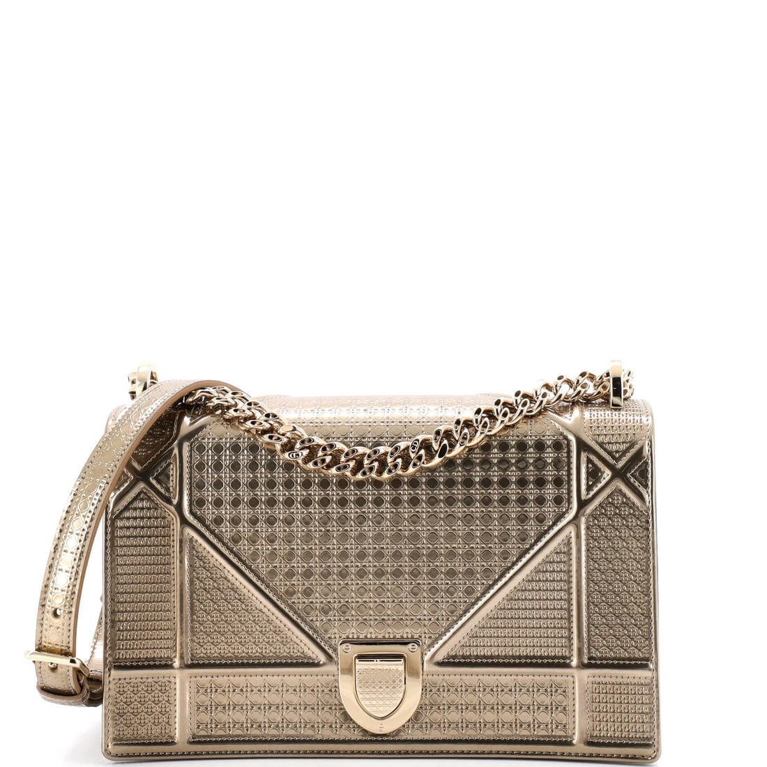 Christian Dior Diorama Flap Bag - Medium Calfskin Cannage Embossed: Christian Dior Diorama Flap Bag - Medium Calfskin Cannage Embossed Experience the epitome of luxury with the iconic Christian Dior Diorama Flap Bag, boasting a stunning metallic exterior and