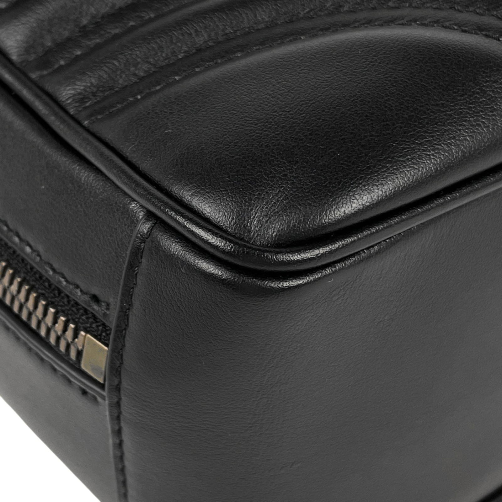 Gucci Leather Shoulder Bag - 6