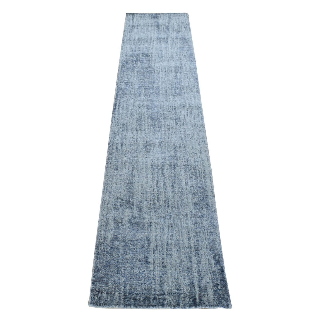 Modern Gray Jacquard Wool Art Silk Runner Rug (2'5"x10'8"): Modern Gray Jacquard Wool Art Silk Runner Rug (2'5"x10'8") Experience the timeless elegance of India's rich cultural heritage with this stunning Modern Gray Jacquard Wool Art Silk Runner Rug,