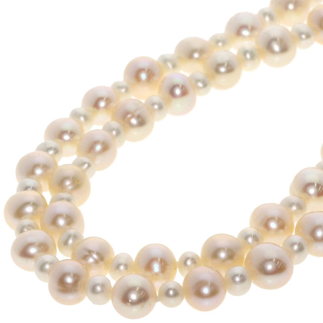 Freshwater Pearl Long Necklace: Freshwater Pearl Long Necklace Elevate your elegance with the Freshwater Pearl Long Necklace, boasting a stunning 120cm chain adorned with lustrous white pearls that shimmer and glow in the light.