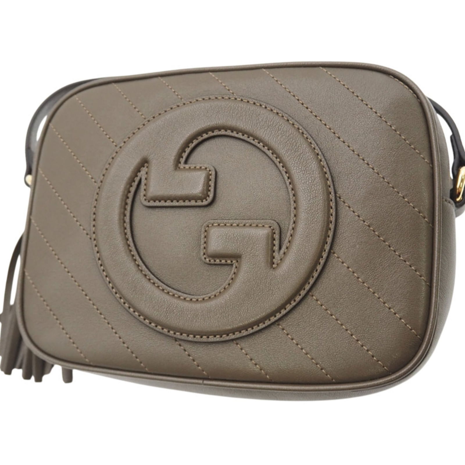 Gucci Leather Shoulder Bag: Gucci Leather Shoulder Bag Elevate your everyday style with this pre-loved Gucci leather shoulder bag, boasting a timeless khaki hue and sleek design that exudes sophistication. With its sturdy 7.5cm