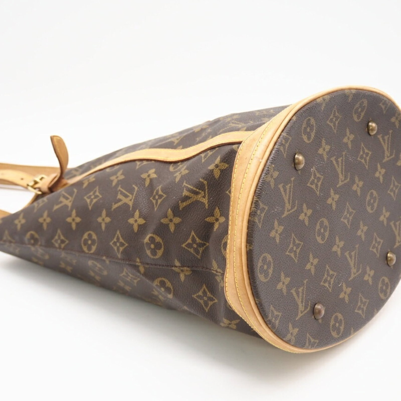 Louis Vuitton Monogram Pouch Handbag - 5