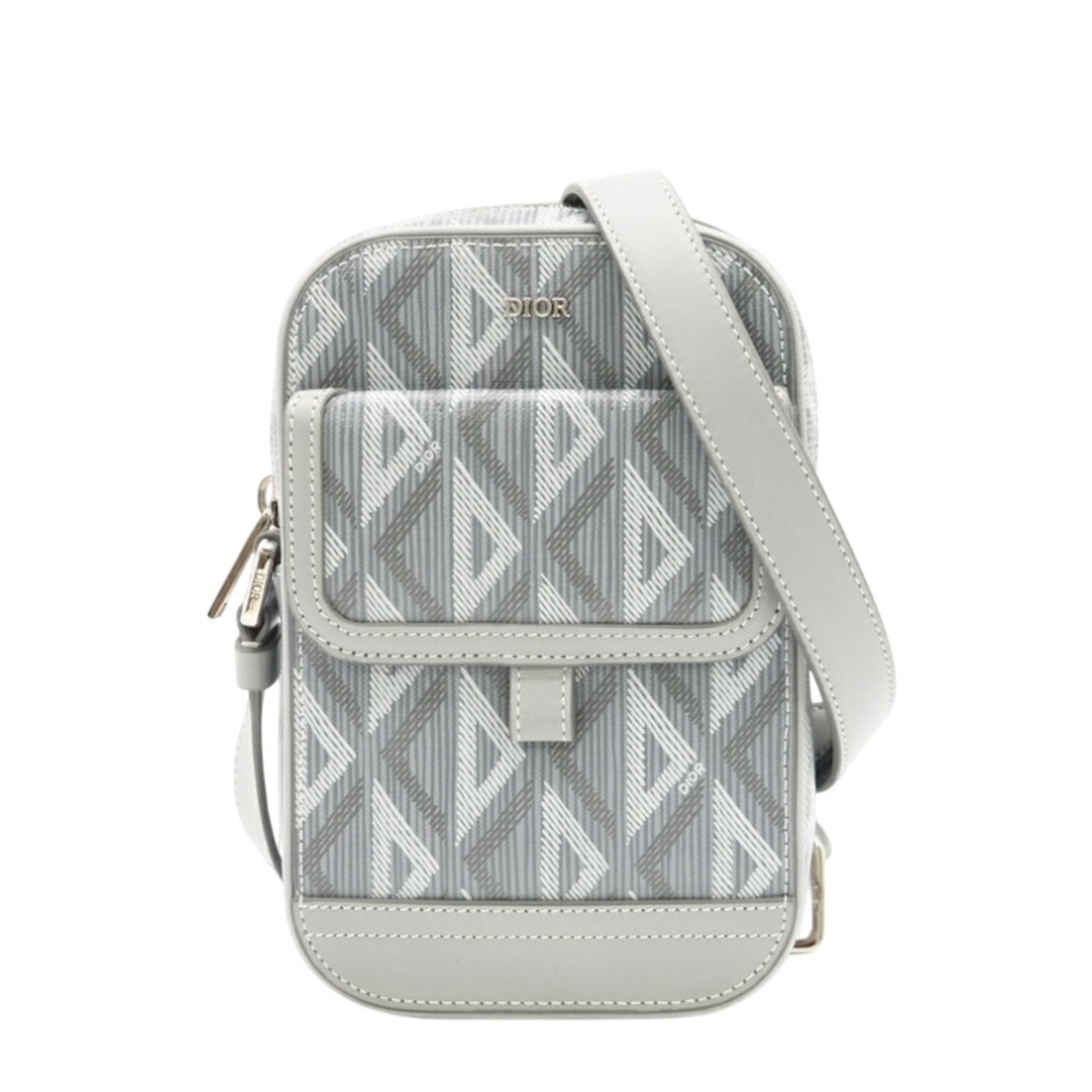 Christian Dior Shoulder Bag in Leather: Christian Dior Shoulder Bag in Leather A sleek and sophisticated shoulder bag from Christian Dior, crafted from high-quality leather in a timeless gray and white color combination. With its classic
