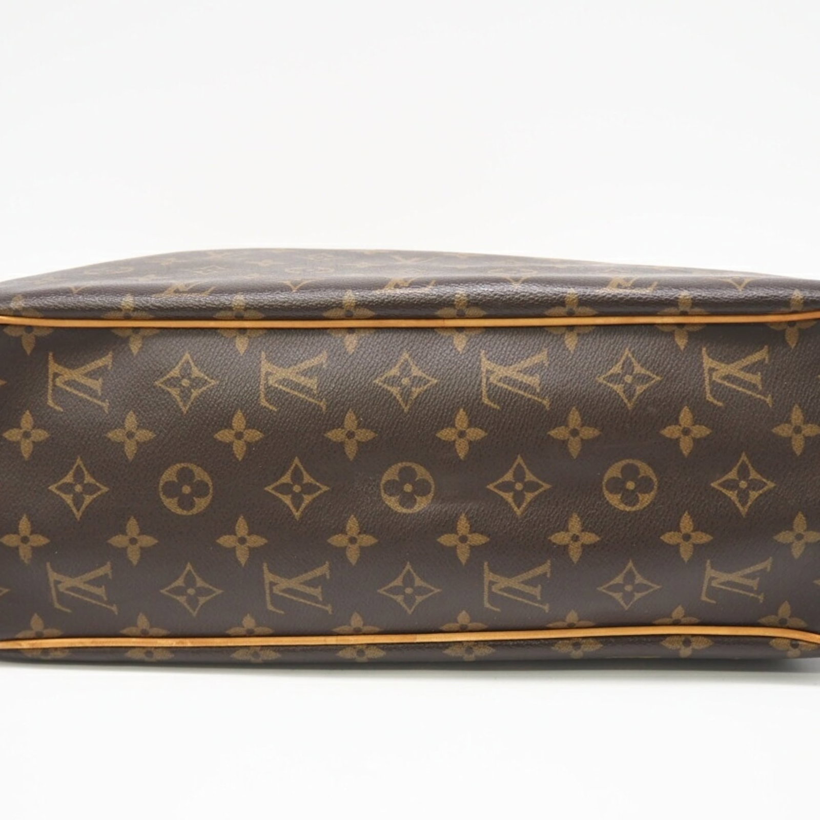 Louis Vuitton Monogram Handbag - 6