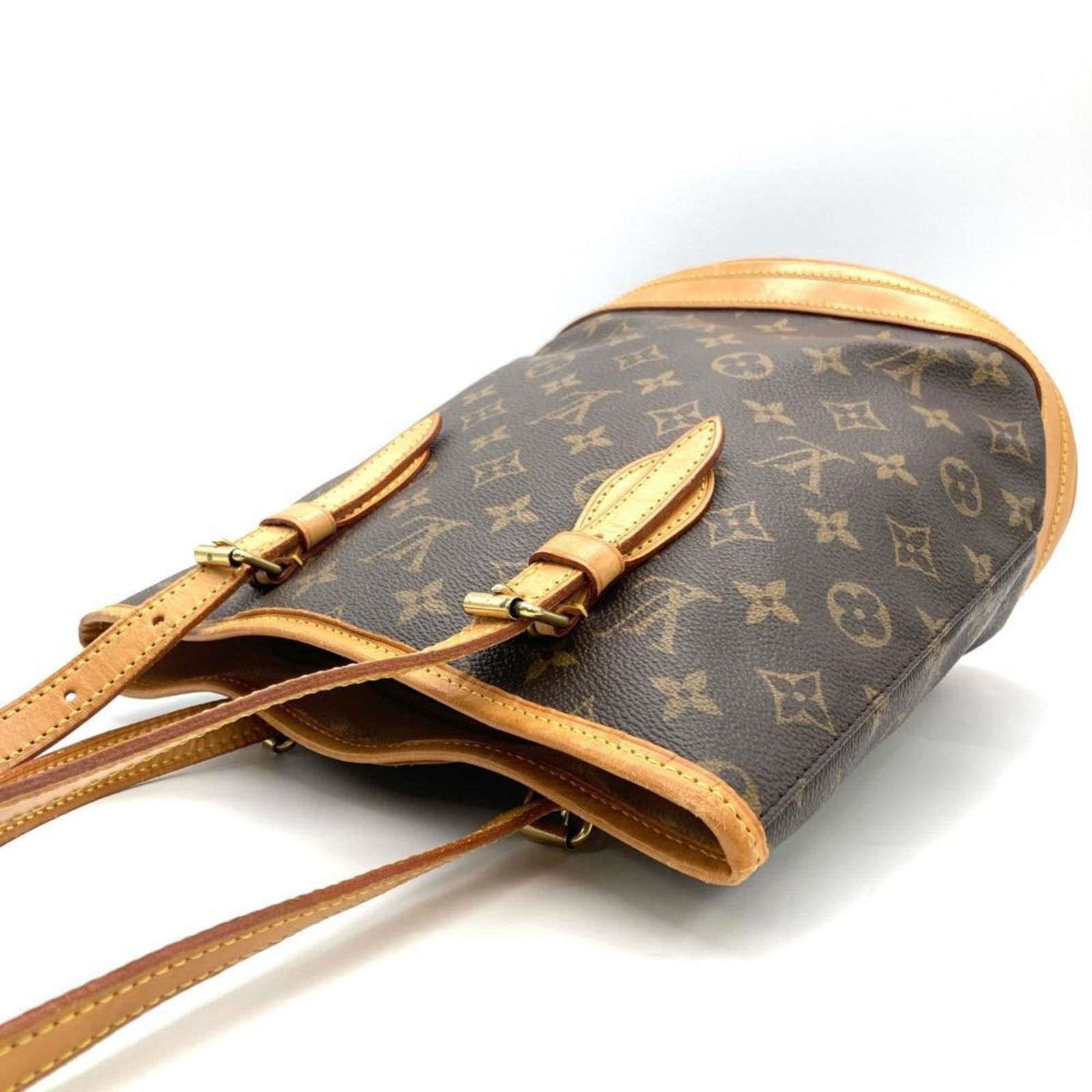 Louis Vuitton Monogram Pouch Shoulder Bag - 4
