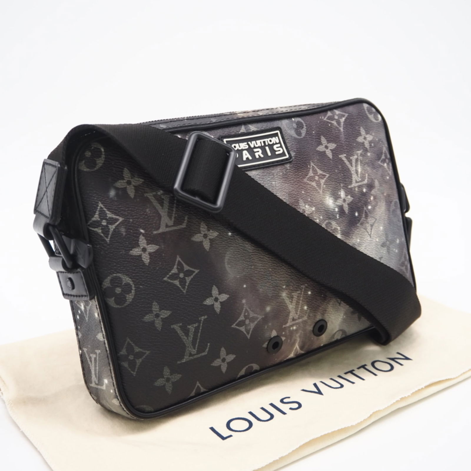 Louis Vuitton Monogram Shoulder Bag - 2