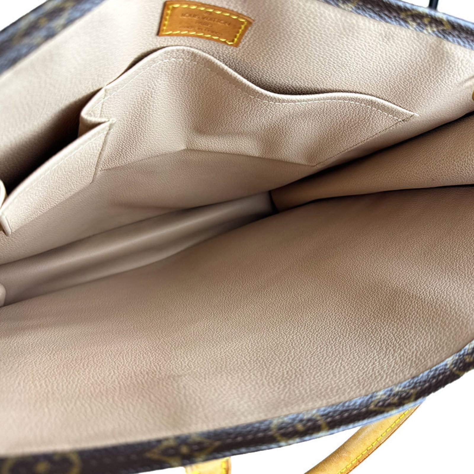 Louis Vuitton Monogram Handbag - 5