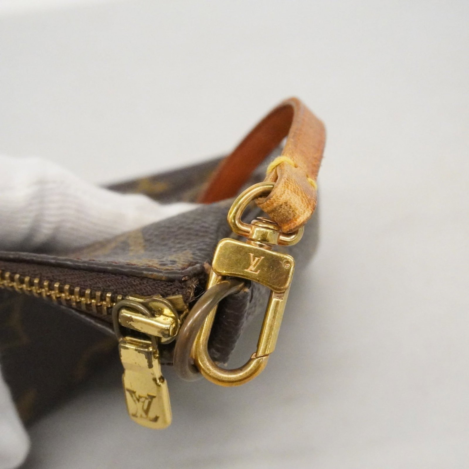 Pouch Louis Vuitton - 8