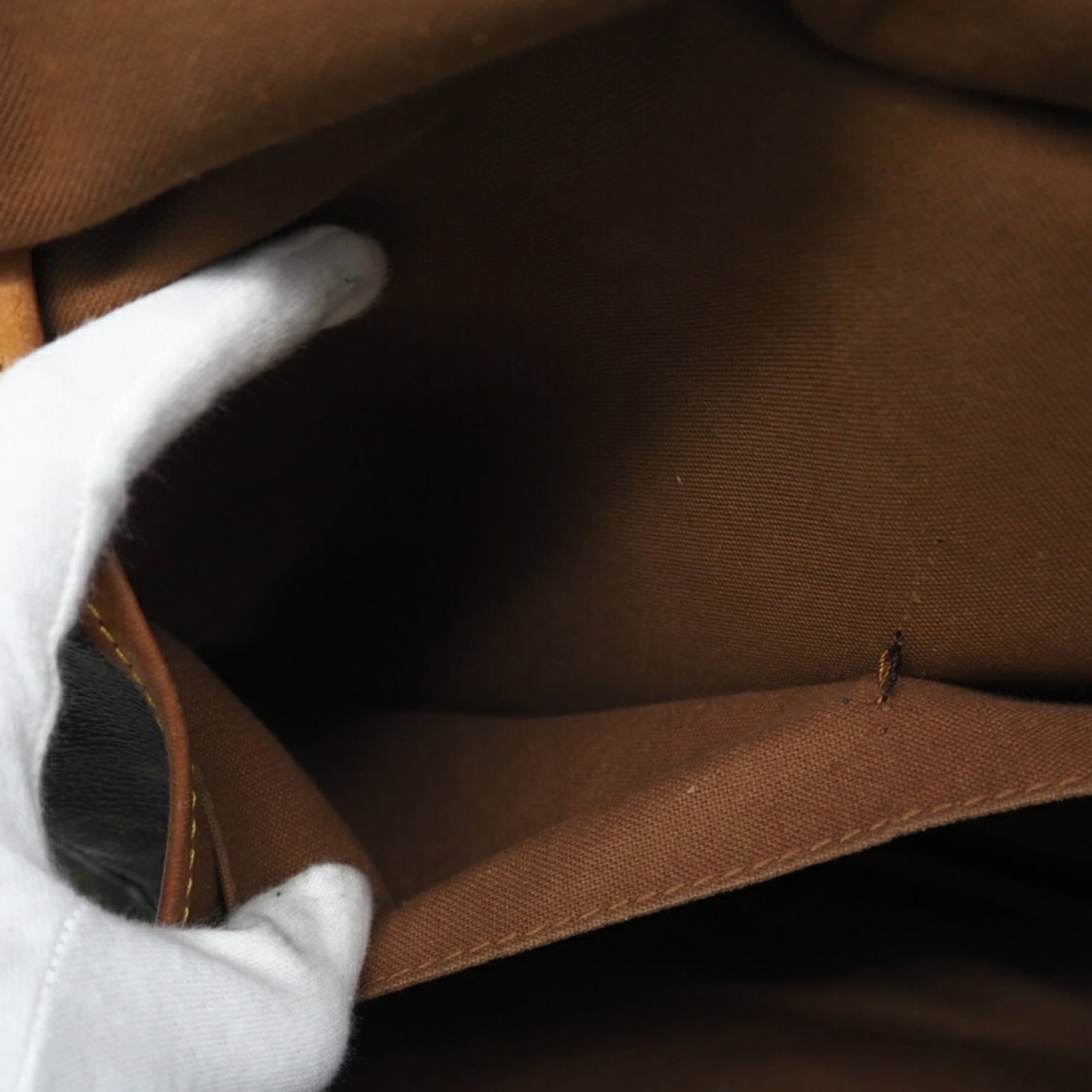 Louis Vuitton Monogram Shoulder Bag - 8