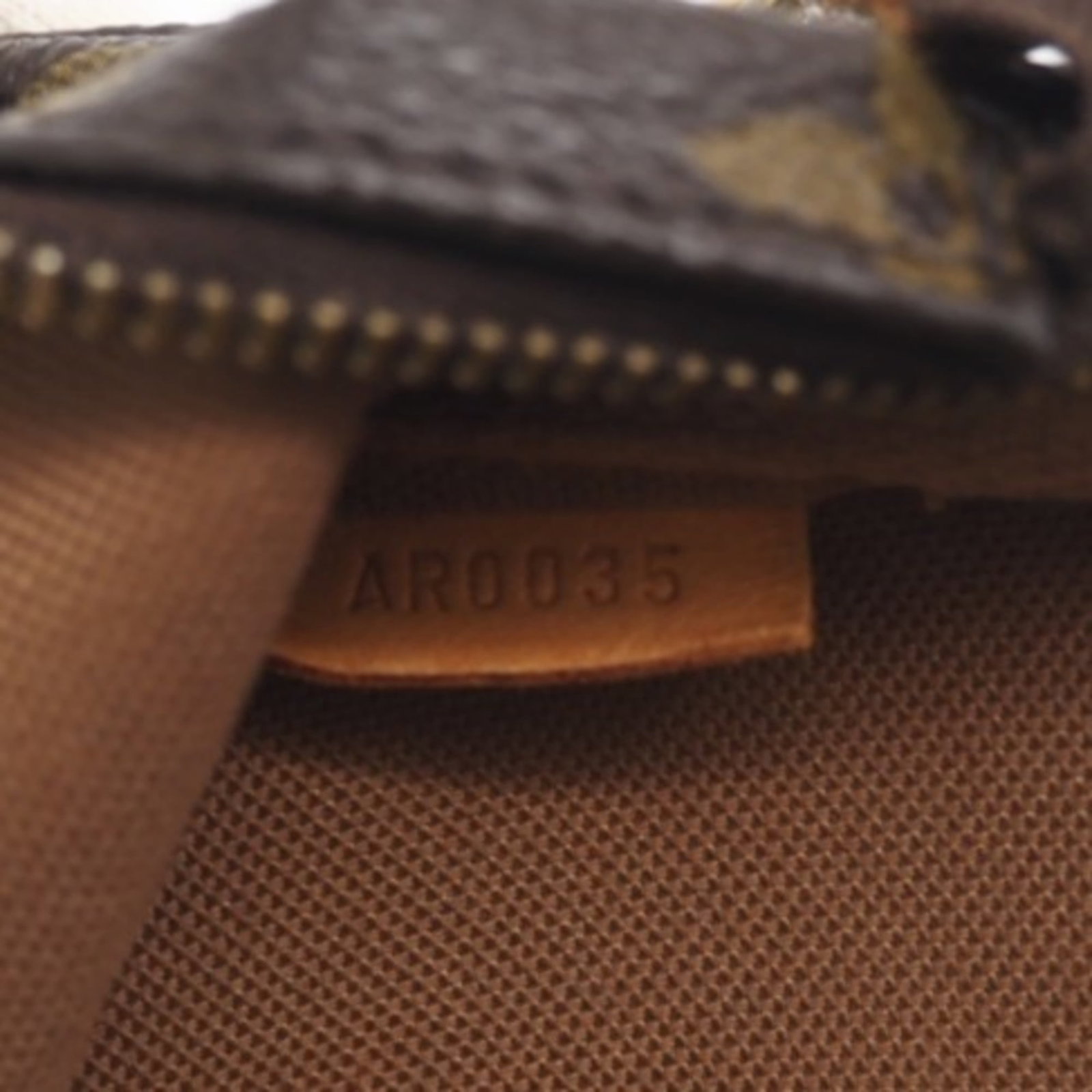 Louis Vuitton Monogram Pouch - 12