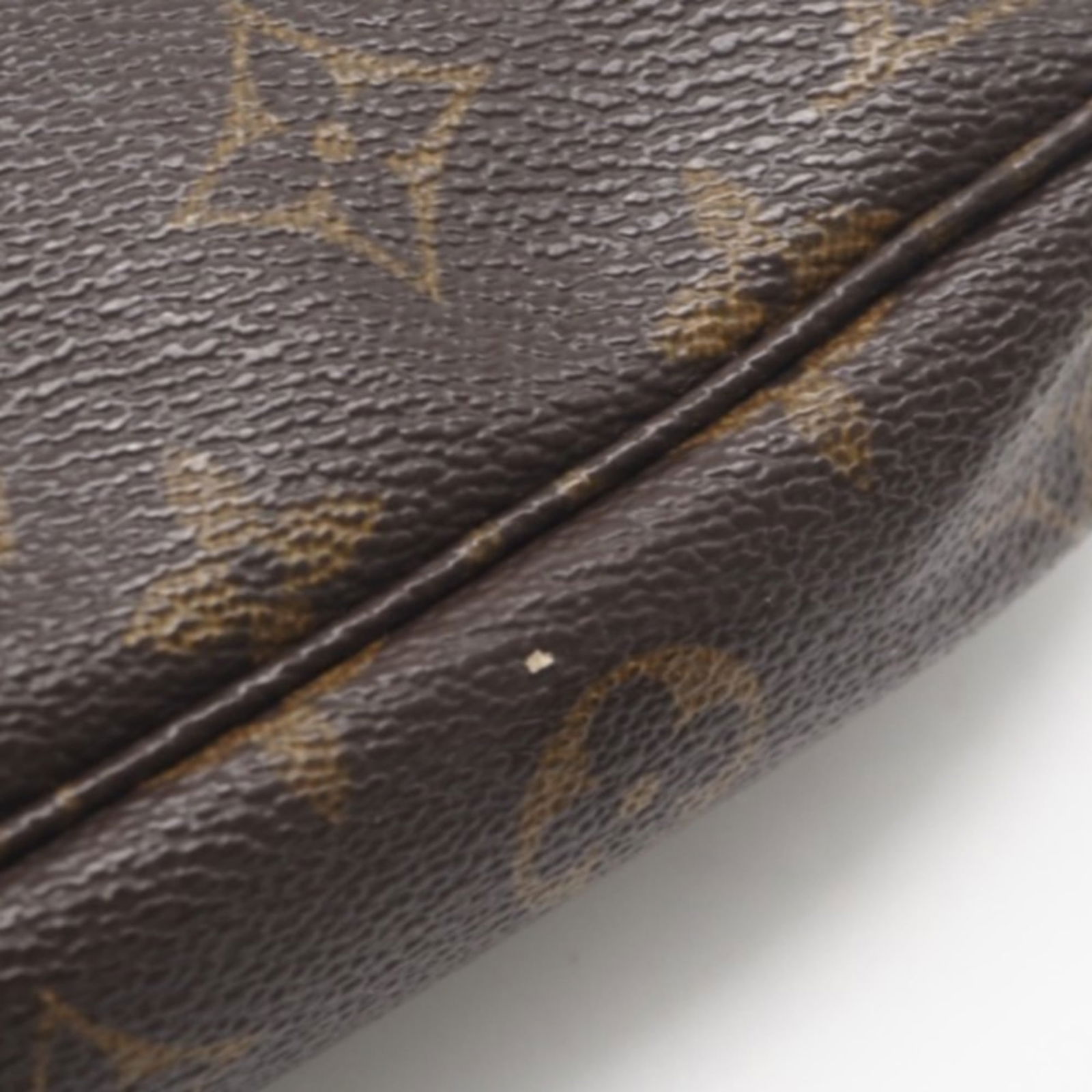 Louis Vuitton Monogram Pouch - 7