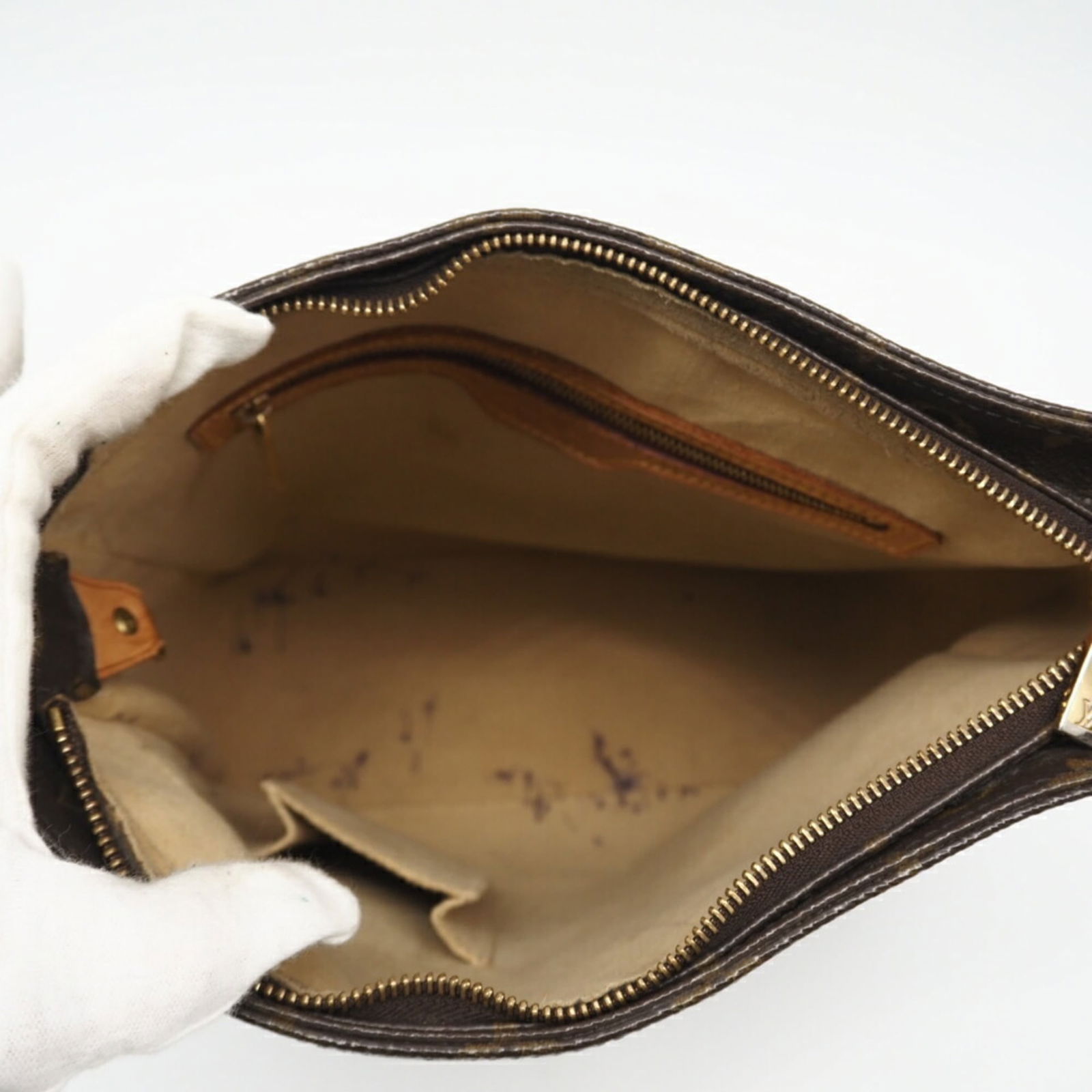 Louis Vuitton Monogram Handbag - 9