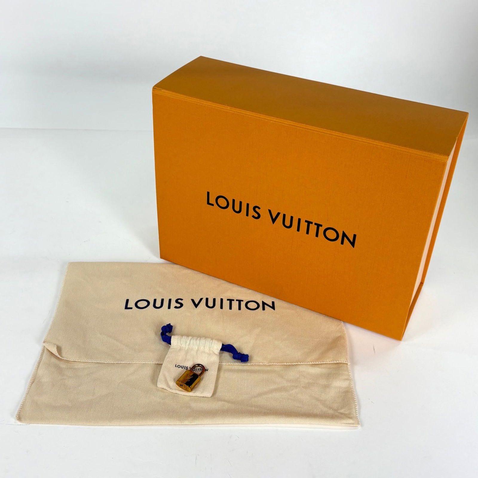 Louis Vuitton Monogram Shoulder Bag - 9