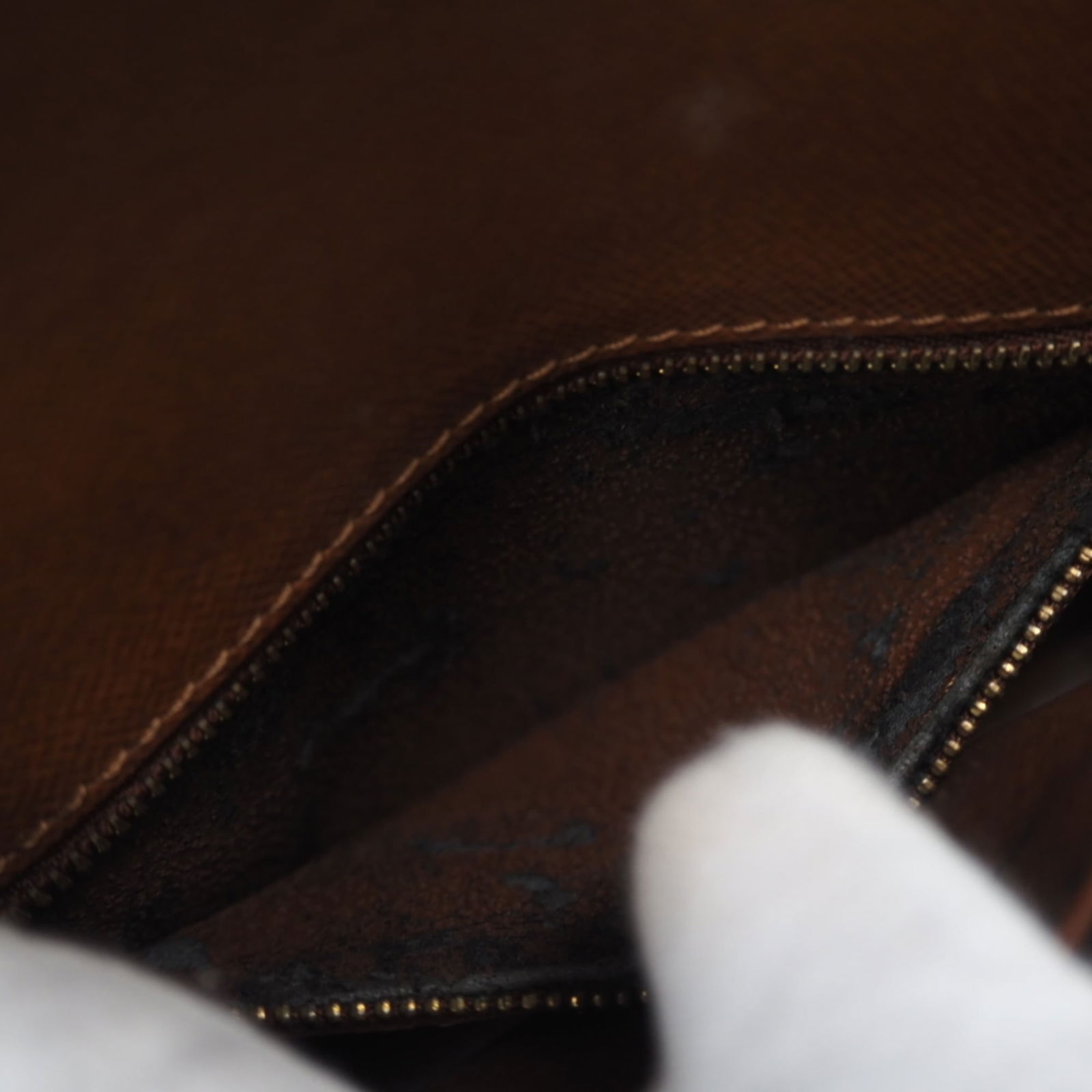 Louis Vuitton Monogram Shoulder Bag - 12