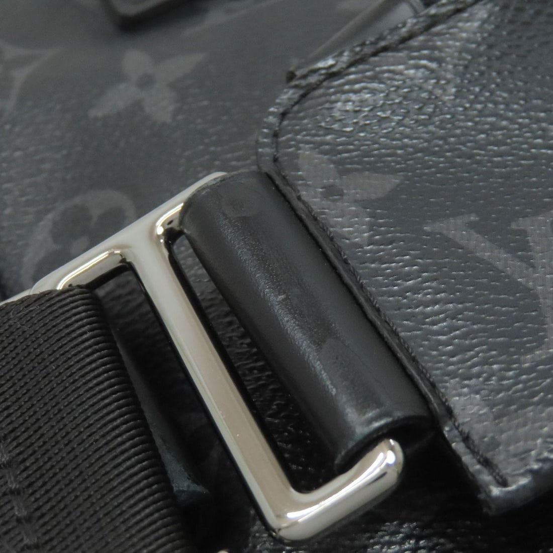 Louis Vuitton Monogram Eclipse M42906 Body Bag - 18