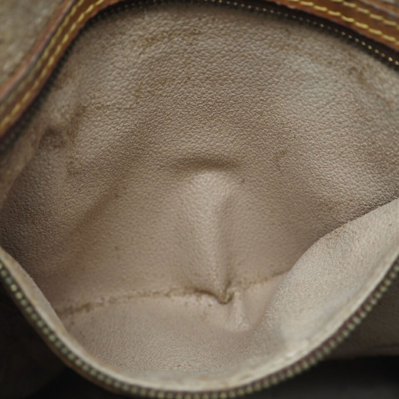 Louis Vuitton Monogram Handbag - 10