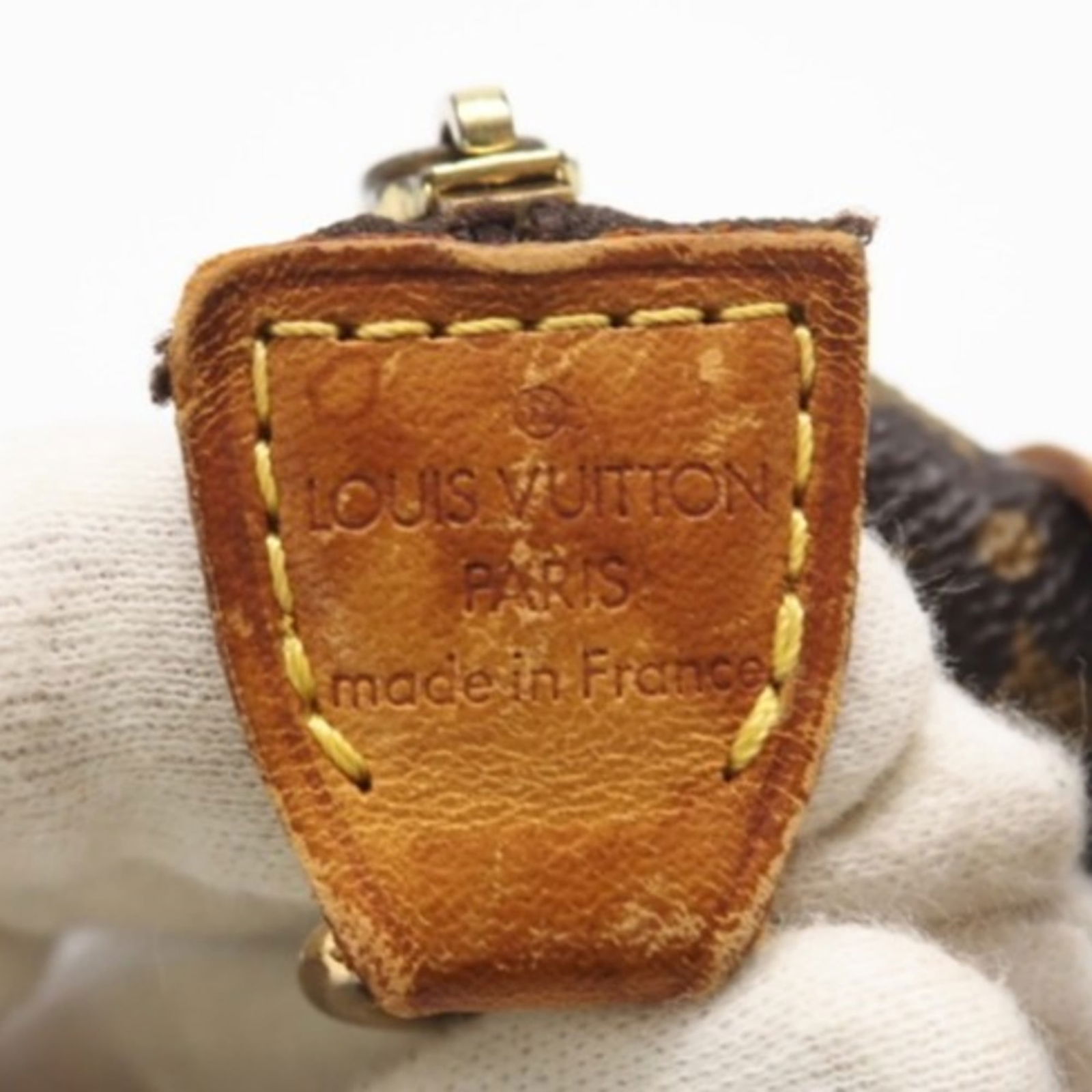 Louis Vuitton Monogram Pouch - 9