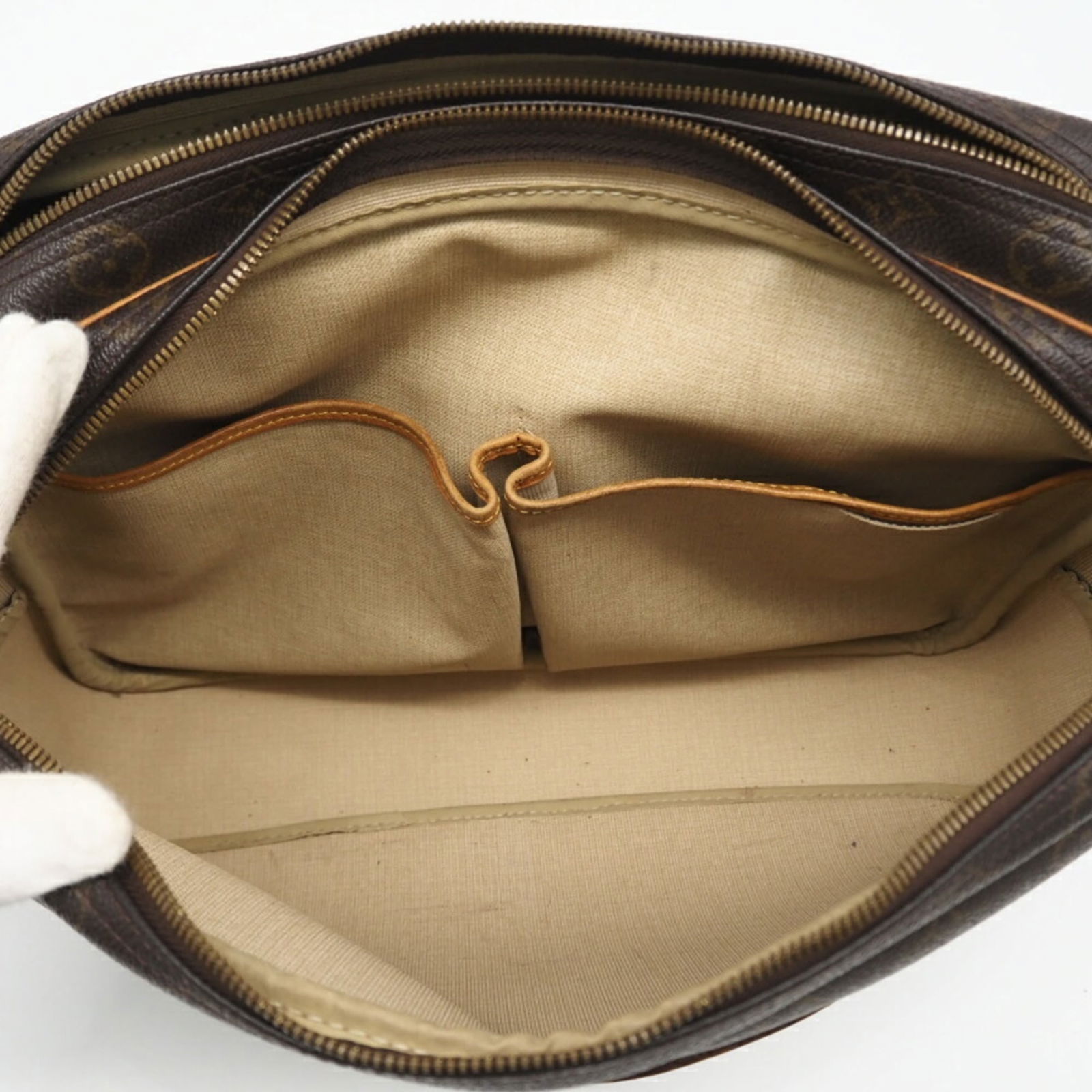 Louis Vuitton Monogram Shoulder Bag - 10