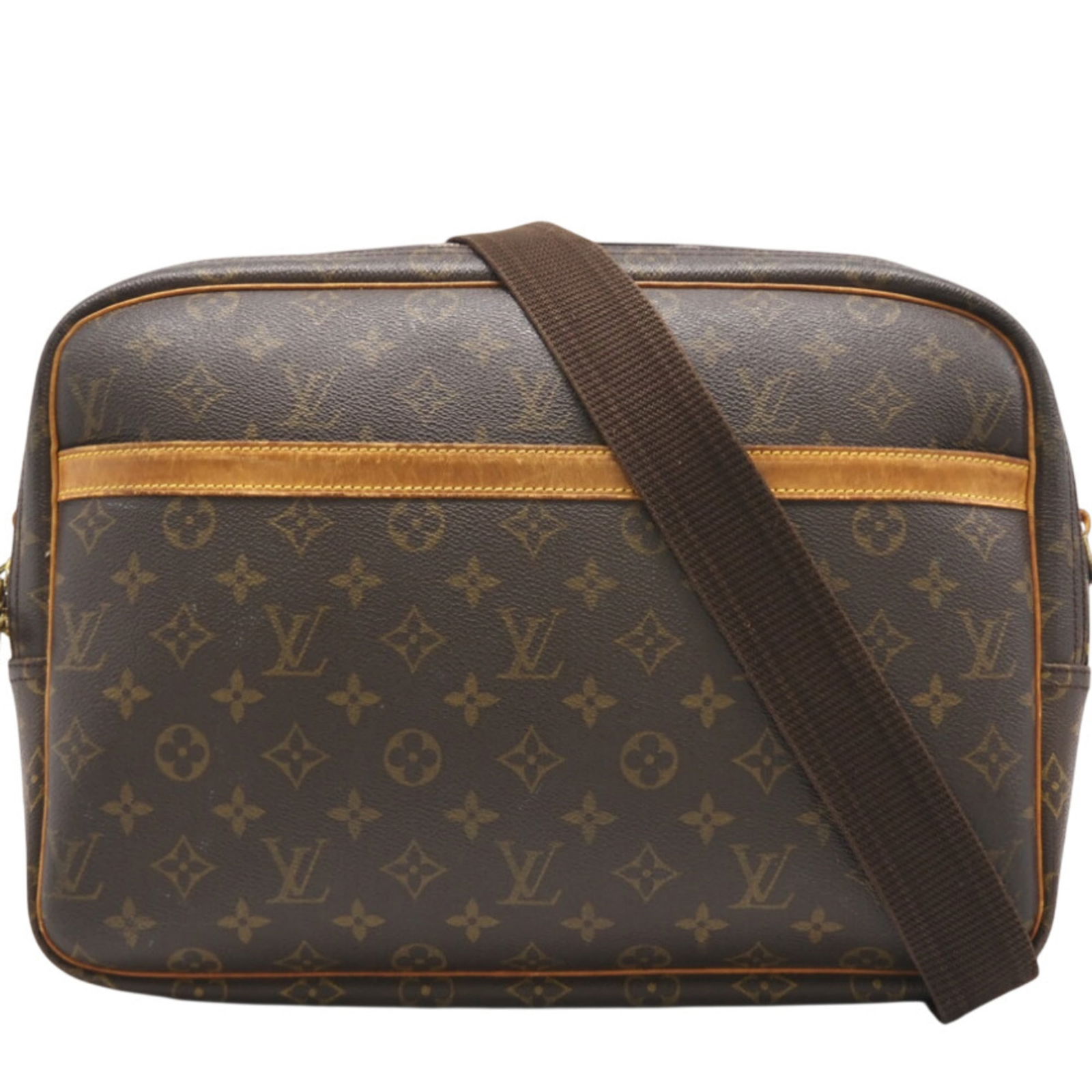 Louis Vuitton Monogram Shoulder Bag: Louis Vuitton Monogram Shoulder Bag Experience the timeless elegance of Louis Vuitton's iconic Monogram design in this beautifully crafted shoulder bag. With its spacious open pockets, zippered