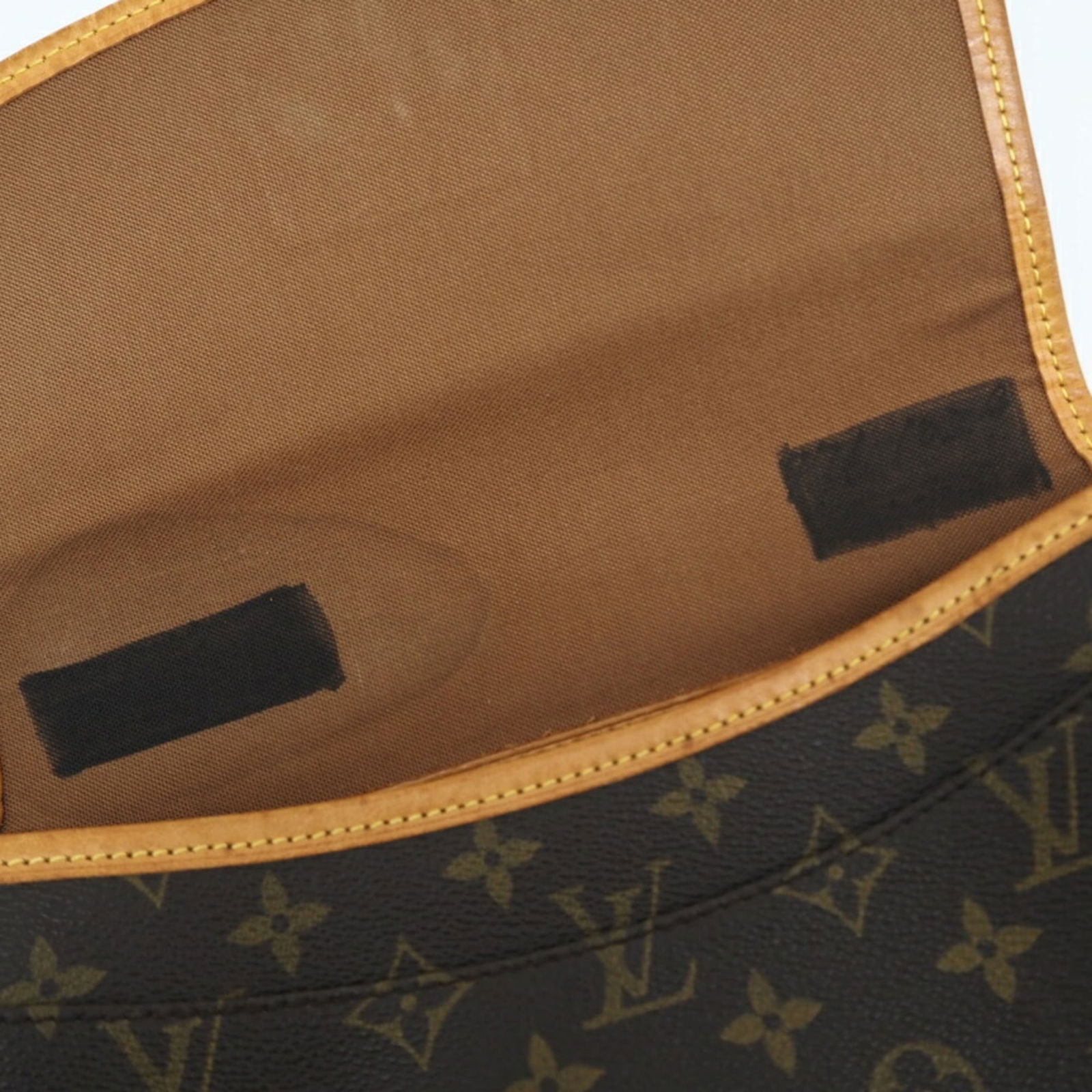 Louis Vuitton Monogram Shoulder Bag - 8
