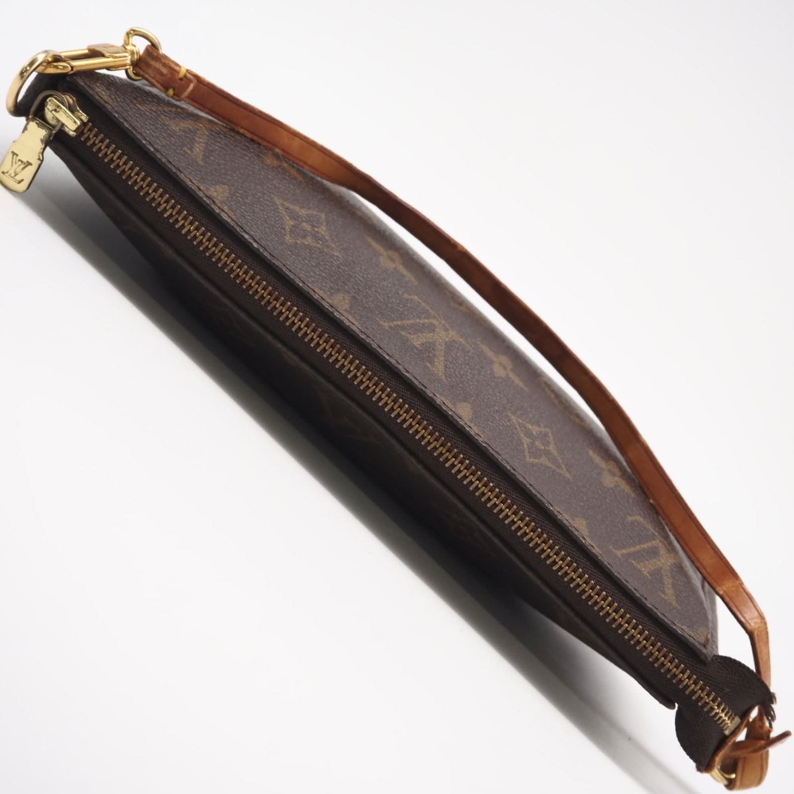 Louis Vuitton Monogram Handbag - 4