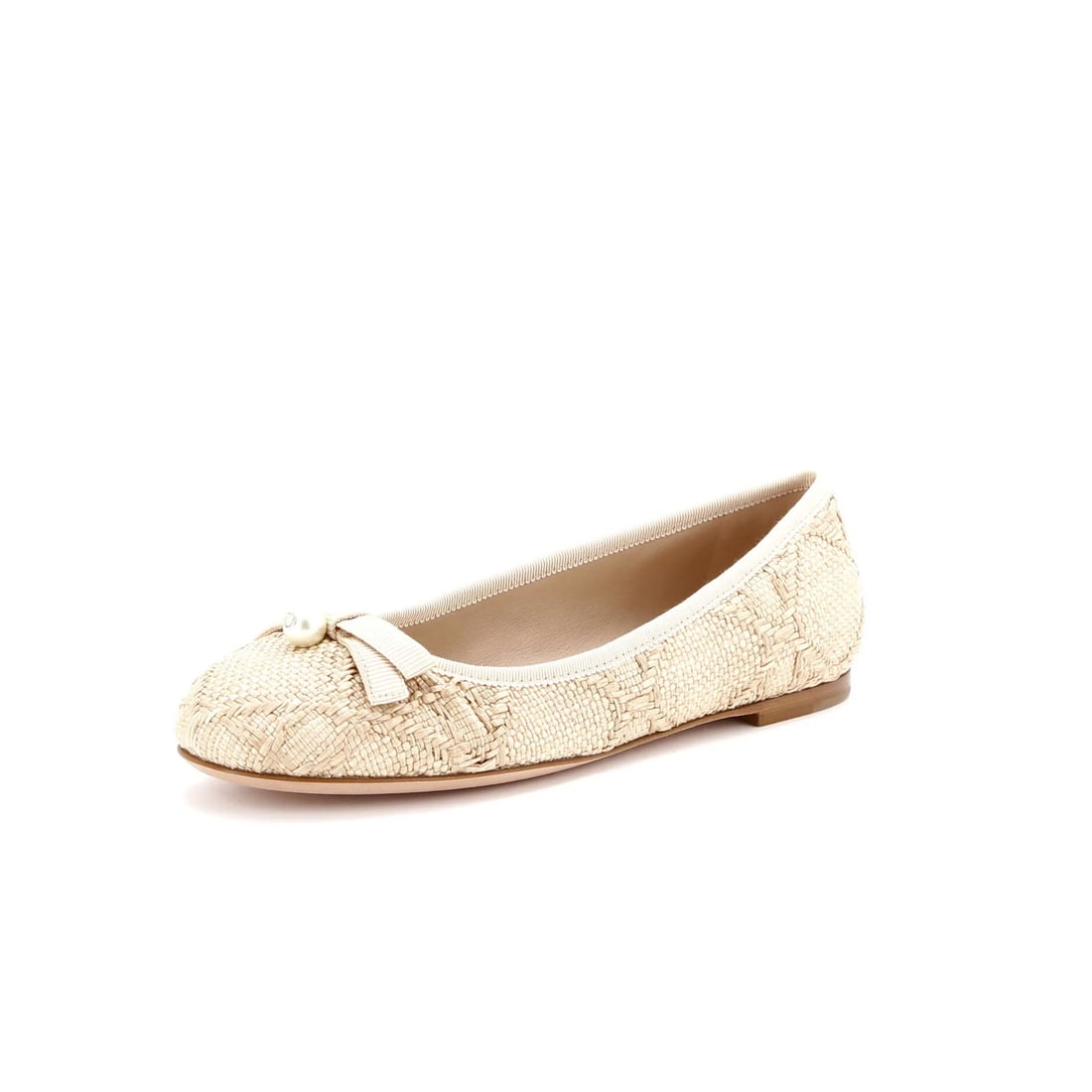 Christian Dior Women's Ballet Flats Cannage Quilt Raffia: Christian Dior Women's Ballet Flats Cannage Quilt Raffia Elevate your shoe game with the iconic Christian Dior Women's Ballet Flats Cannage Quilt Raffia, boasting a neutral color palette and luxurious