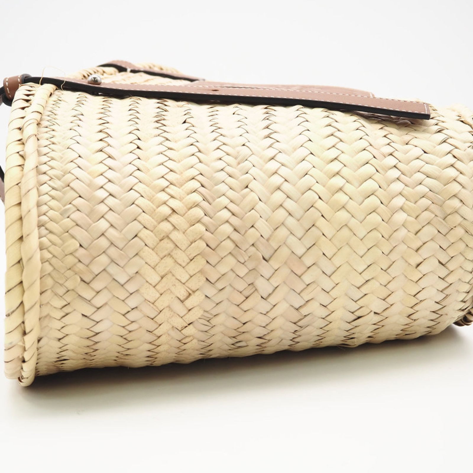 Loewe Raffia Leather Handbag - 4