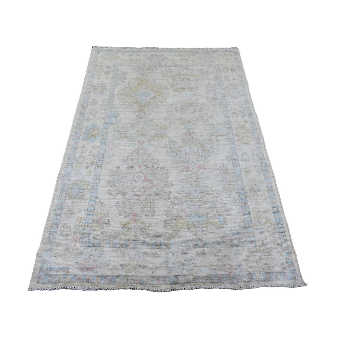 Rug 4'x6' Pearl White Hand Knotted Afghan Angora Oushak Leaf Pattern Wool: Rug 4'x6' Pearl White Hand Knotted Afghan Angora Oushak Leaf Pattern Wool Experience the warmth and elegance of hand-knotted Afghan Angora Oushak, expertly woven in ivory 100% wool to create a