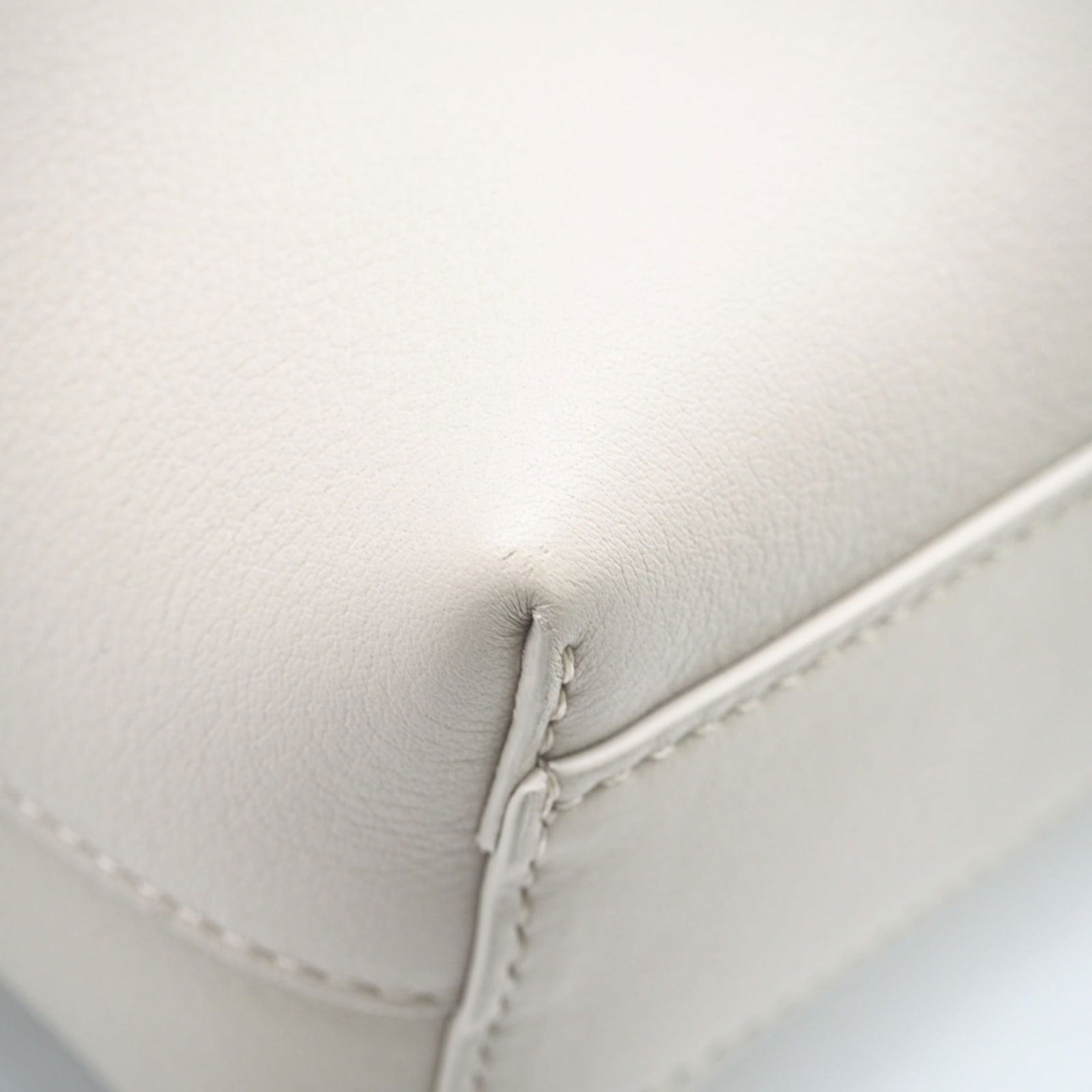 Loewe Leather Handbag - 8