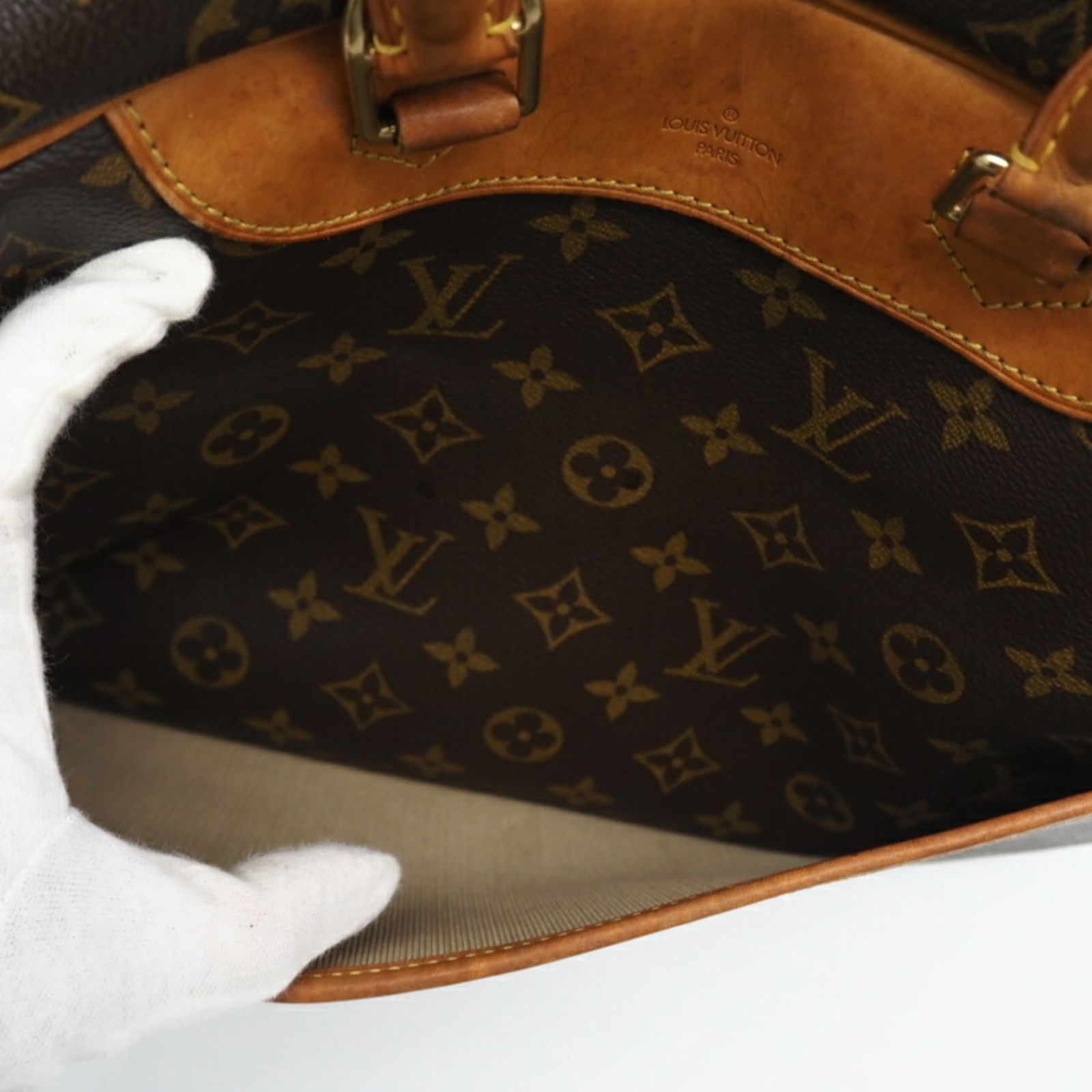 Louis Vuitton Monogram Handbag - 10