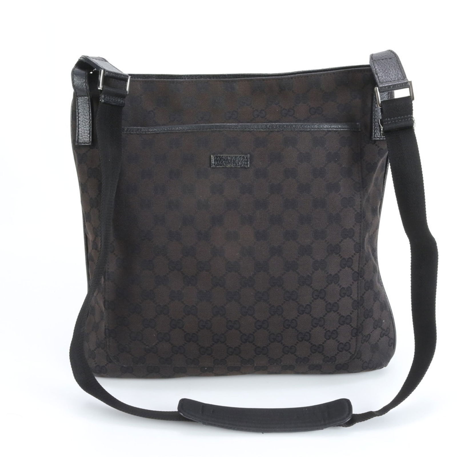 Gucci Messenger Bag - Leather and Canvas: Gucci Messenger Bag - Leather and Canvas A pre-owned Gucci messenger bag in black leather and canvas, offering a stylish and practical solution for daily commutes. With its classic design and durable