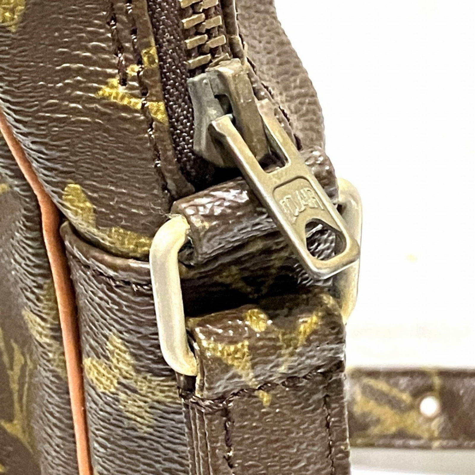 Louis Vuitton Monogram Shoulder Bag - 8