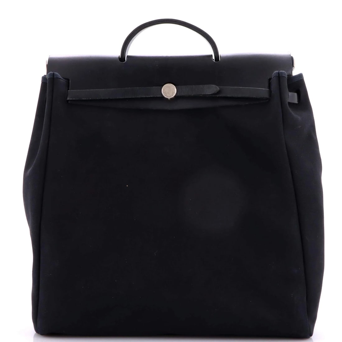 GM Hermes Herbag Toile and Leather: GM Hermes Herbag Toile and Leather A pre-owned Herm?s Birkin bag, but unfortunately not the true Birkin as it is an Herm?s Herbag Toile and Leather GM model, boasts timeless elegance with its classic