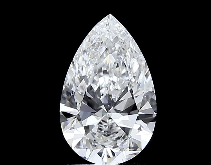Loose Lab Diamond - IGI Pear 2.01ct E VVS2: Loose Lab Diamond - IGI Pear 2.01ct E VVS2 A stunning lab-grown pear-shaped diamond, certified by the International Gemological Institute (IGI) as E color and VVS2 clarity, boasts exceptional polish a