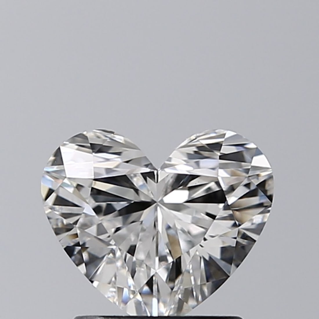 IGI Heart 1.2ct E VVS2 Loose Lab Diamond: IGI Heart 1.2ct E VVS2 Loose Lab Diamond A stunning IGI-certified lab diamond, this 1.2ct E VVS2 gem boasts exceptional clarity and color, making it a rare find for those seeking a high-quality, confl