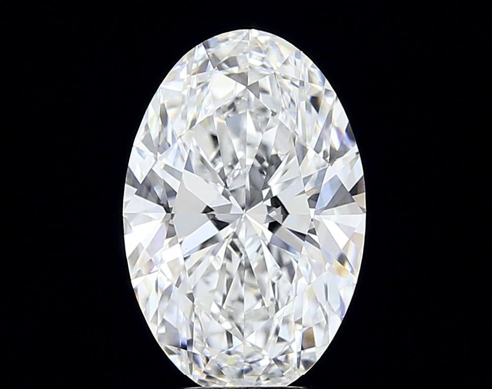 IGI Oval 2.01ct E VVS2 Loose Lab Diamond: IGI Oval 2.01ct E VVS2 Loose Lab Diamond A rare and exquisite oval-cut lab diamond, certified by the International Gemological Institute (IGI), boasts exceptional clarity with a VVS2 grade and vibrant