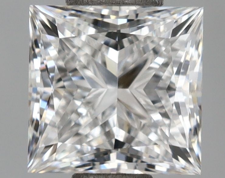 IGI Princess 1.01ct D VVS2 Loose Lab Diamond: IGI Princess 1.01ct D VVS2 Loose Lab Diamond Experience the brilliance of nature, crafted in a lab with precision and care. This stunning 1.01ct IGI Princess diamond boasts exceptional clarity (VVS2)