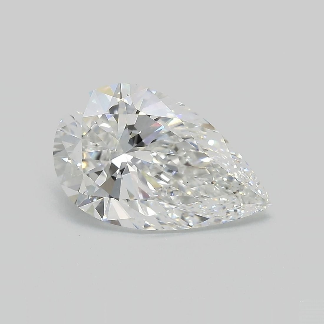 Loose Lab Diamond - IGI Pear 3.37ct E VVS2: Loose Lab Diamond - IGI Pear 3.37ct E VVS2 A stunning IGI-certified lab diamond, this pear-shaped gem boasts exceptional clarity and color, with a vibrant E color and VVS2 clarity grade for maximum br