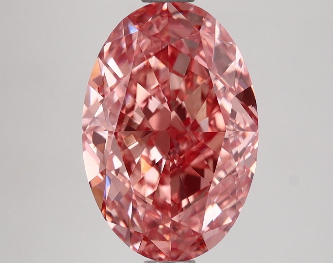 IGI Oval 2.93ct Fancy Vivid Pink VVS2 Loose Lab Diamond: IGI Oval 2.93ct Fancy Vivid Pink VVS2 Loose Lab Diamond Experience the rare beauty of a Fancy Vivid Pink diamond, one of the most coveted colors in the world of gemstones. This stunning 2.93ct IGI-cer