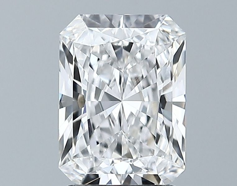 Loose Lab Diamond - GIA Radiant 1.82ct E VVS2: Loose Lab Diamond - GIA Radiant 1.82ct E VVS2 Experience the brilliance of a lab-grown diamond, certified by the prestigious GIA and boasting exceptional clarity with a VVS2 grade. This radiant 1.82ct