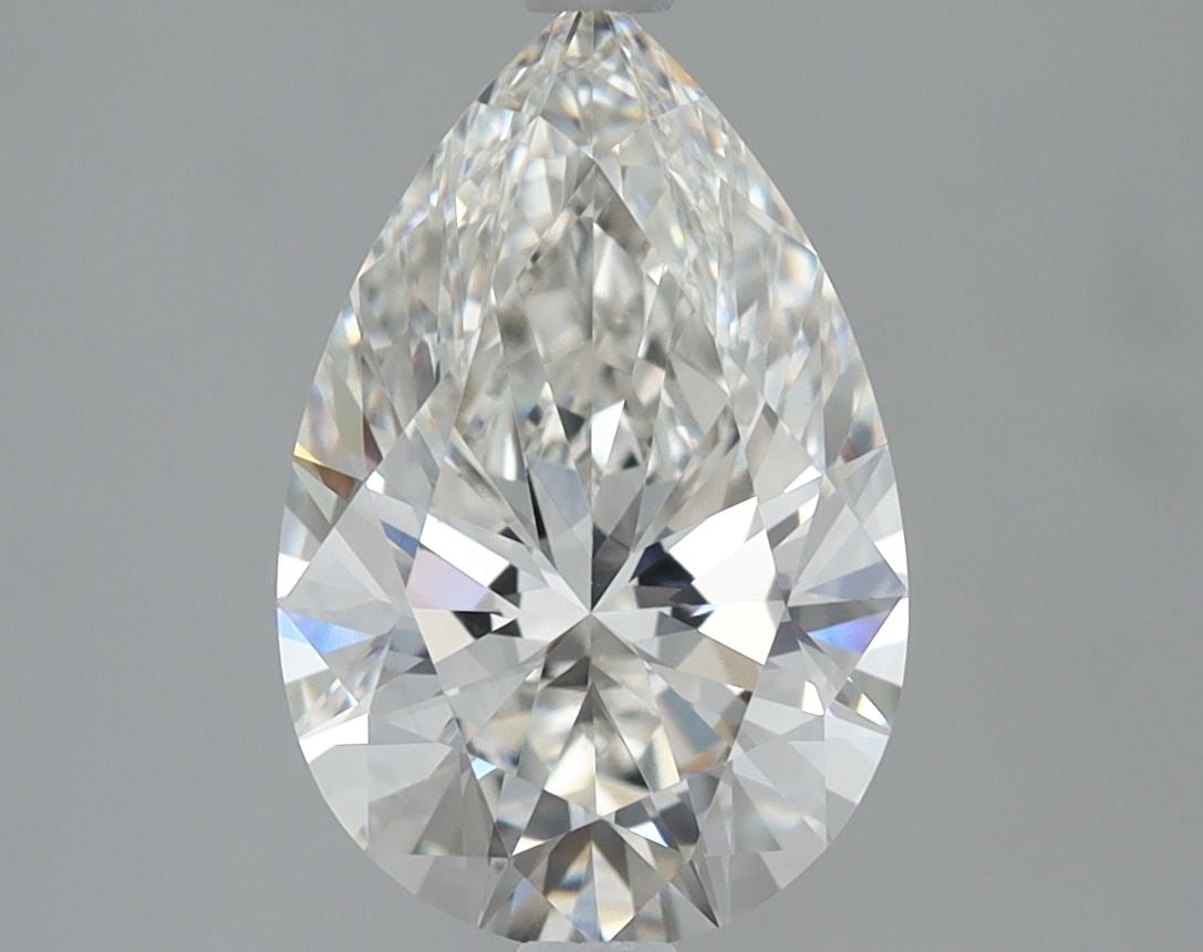 Loose Lab Diamond - IGI Pear 2.29ct G VVS2: Loose Lab Diamond - IGI Pear 2.29ct G VVS2 A rare and exceptional lab-grown diamond, this IGI-certified pear-cut gem boasts a vibrant G color, flawless VVS2 clarity, and stunning EX polish and symmetr