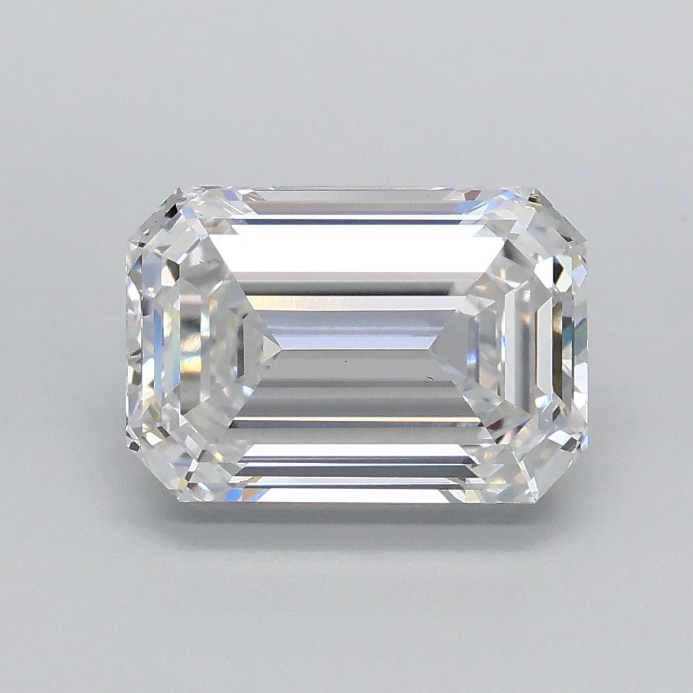 Loose Lab Diamond - IGI Emerald 2.02ct E VVS2: Loose Lab Diamond - IGI Emerald 2.02ct E VVS2 A stunning lab-grown diamond, certified by the International Gemological Institute (IGI), boasts exceptional clarity and color with an E color grade and V