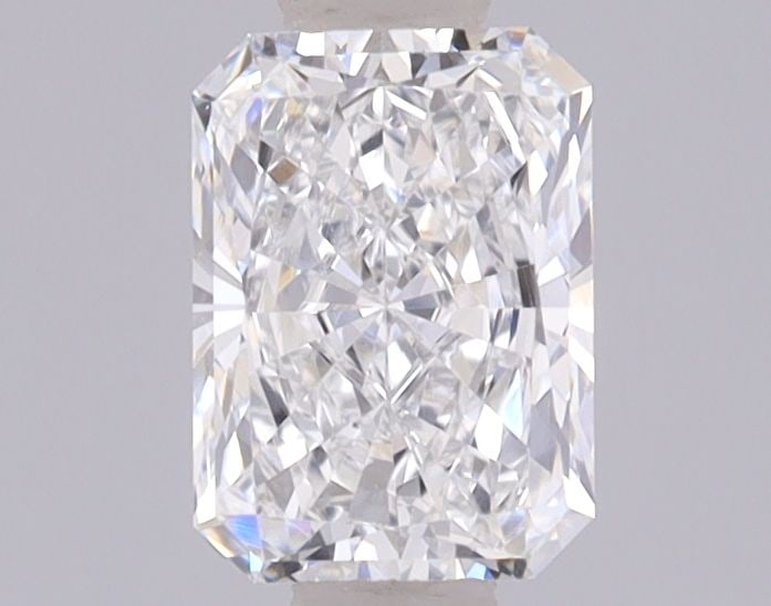 IGI Radiant 0.77ct D IF Loose Lab Diamond: IGI Radiant 0.77ct D IF Loose Lab Diamond A rare opportunity to own a genuine lab-grown diamond, certified by the International Gemological Institute (IGI), this 0.77ct D IF Loose Lab Diamond boasts e