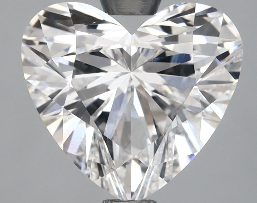 IGI Heart 2.15ct E VVS2 Loose Lab Diamond: IGI Heart 2.15ct E VVS2 Loose Lab Diamond Experience the beauty of nature with this stunning 2.15ct IGI VVS2 E color lab diamond, precision-cut to maximize its brilliance and fire. Grown in a state-of