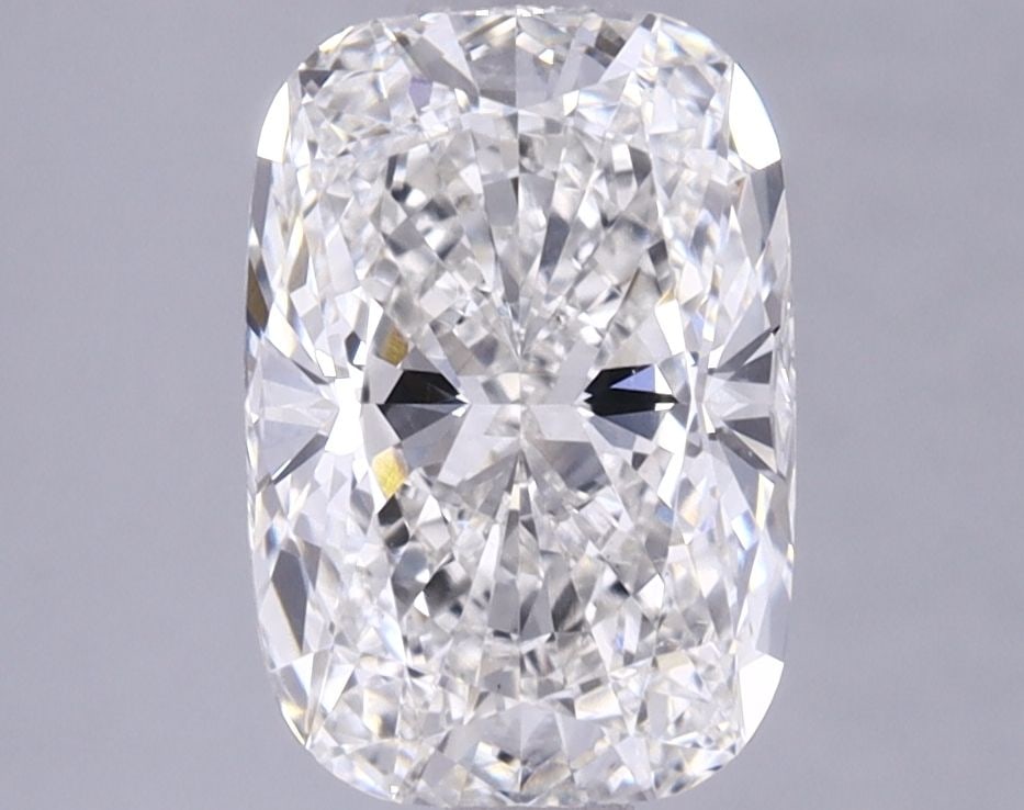 Loose Lab Diamond - IGI Cushion Brilliant 1.67ct G VVS2: Loose Lab Diamond - IGI Cushion Brilliant 1.67ct G VVS2 A truly unique and rare gem, this 1.67ct IGI-certified lab-grown diamond boasts an exceptional VVS2 clarity and G color grade, making it a stand
