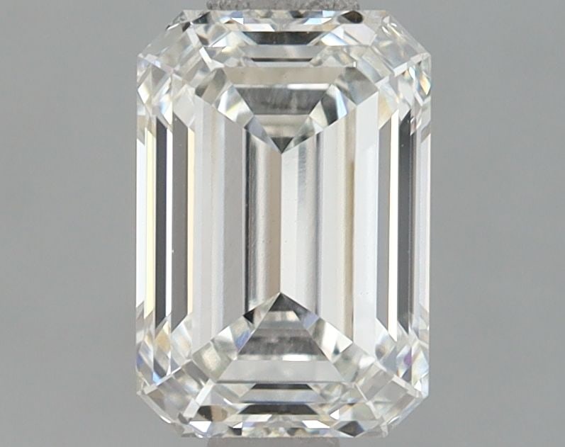 Loose Lab Diamond - IGI Emerald 1.12ct G VVS2: Loose Lab Diamond - IGI Emerald 1.12ct G VVS2 Experience the beauty of nature in a lab-grown diamond, certified by IGI as a G color, VVS2 clarity, and EX polish and symmetry. This 1.12ct emerald-cut g