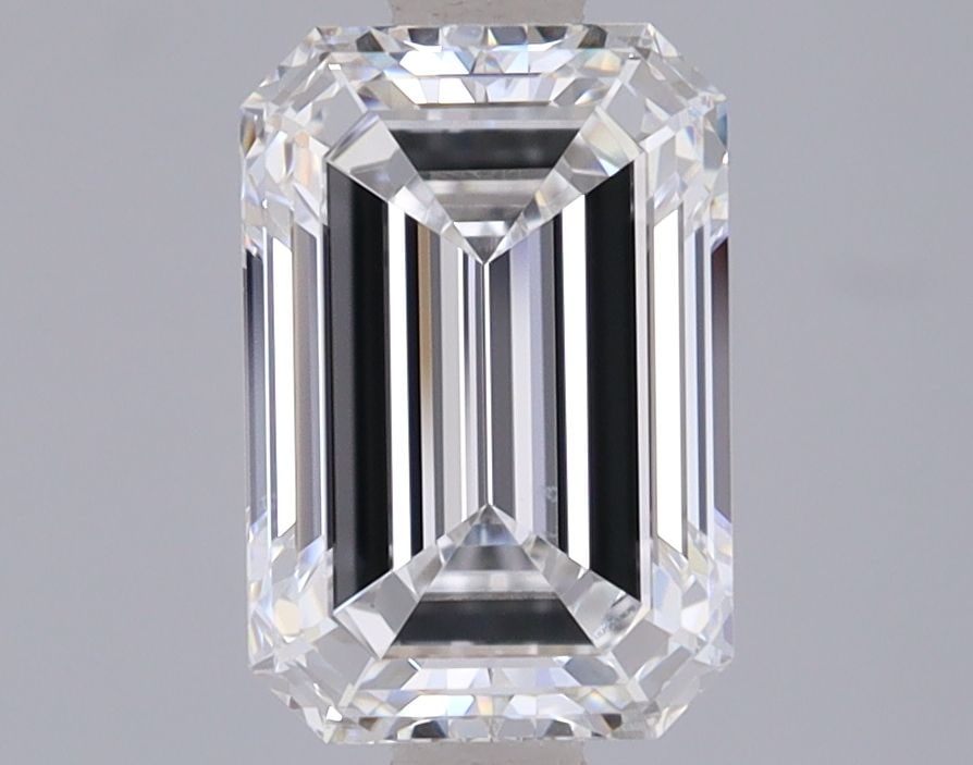 Loose Lab Diamond - IGI Emerald 2.04ct E VVS1: Loose Lab Diamond - IGI Emerald 2.04ct E VVS1 Experience the brilliance of a lab-grown diamond, certified by IGI as an exceptional 2.04ct E color, VVS1 clarity gemstone with EX polish and symmetry. It